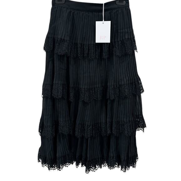 NWT Rachel Parcell Tiered Pleated Skirt with Lace Trim In Black - Picture 2 of 7